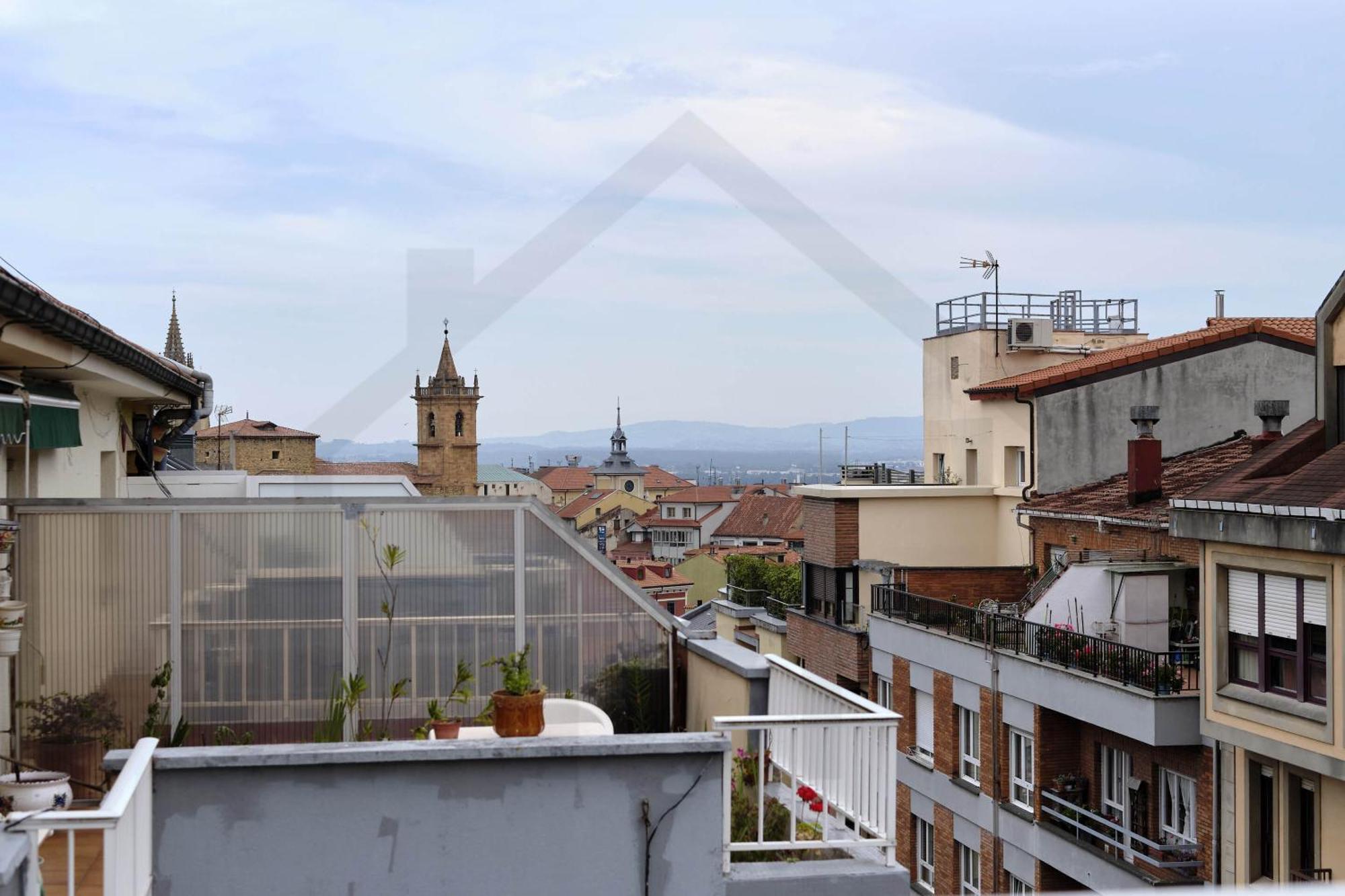 Atico Quintana I - Con Terraza, Vistas A La Ciudad, En El Centro, Con Wifi Y Garaje Apartment